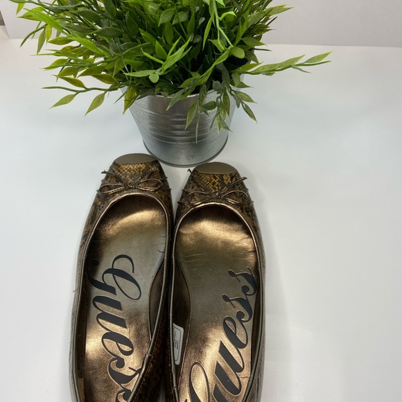 Guess Gold Metallic Flats Size 6 - Picture 4 of 5